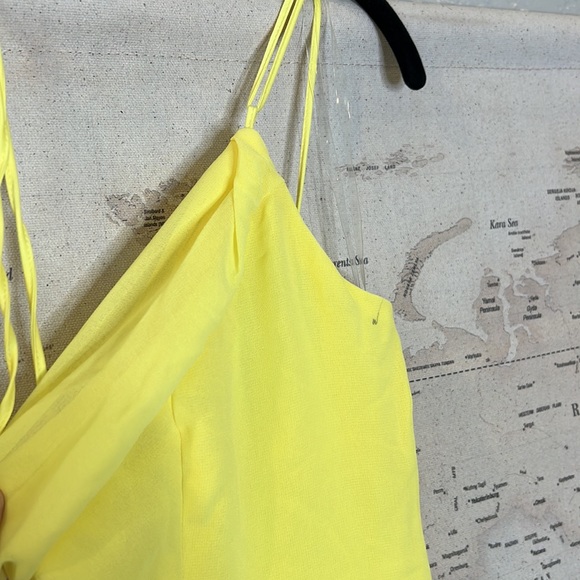 HOUSE OF CB 'Rossella' Buttercup Ruffle Mini Dress NWOT - Picture 13 of 13